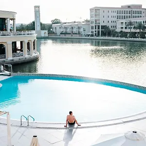 Отель Millennium Lakeview Formerly Copthorne Lakeview ****
